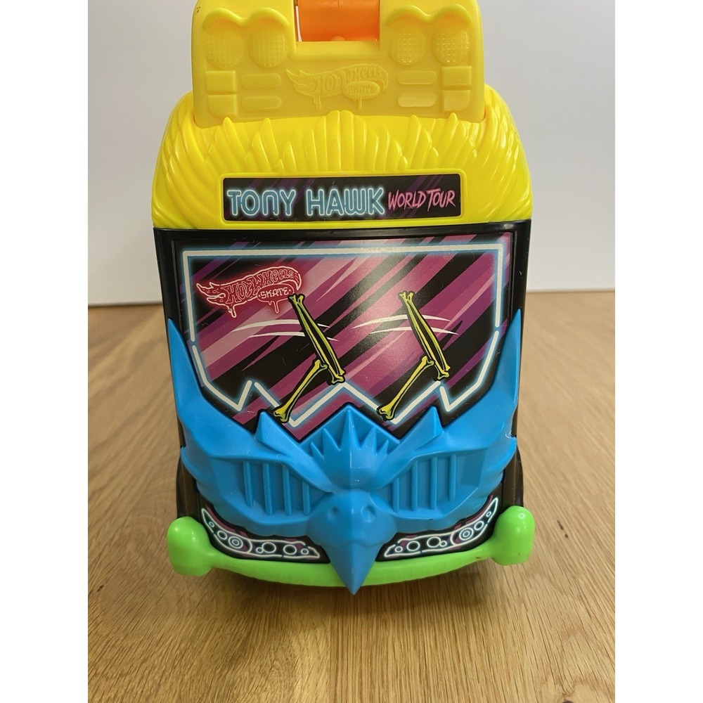 Hot Wheels Tony Hawk World Tour Skate Bus Playset Ramp Truck Base No Accessories - Picture 2 of 13